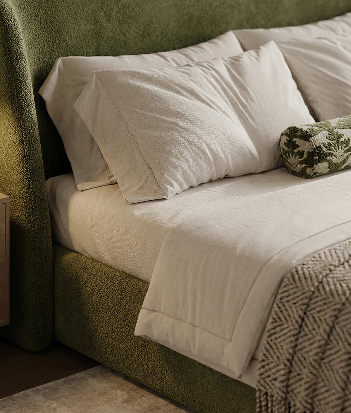 Marlowe Bed