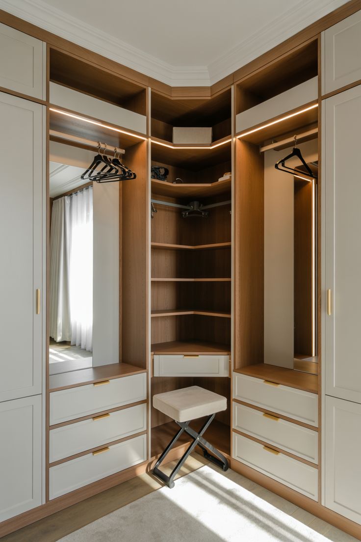 Ada Dressing room