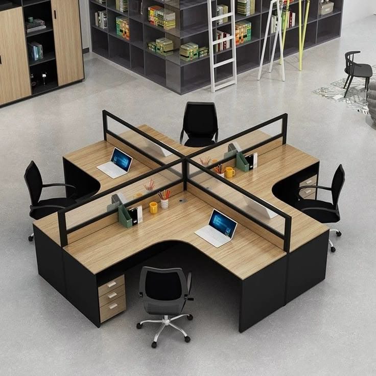 Office furniture / Managers desk